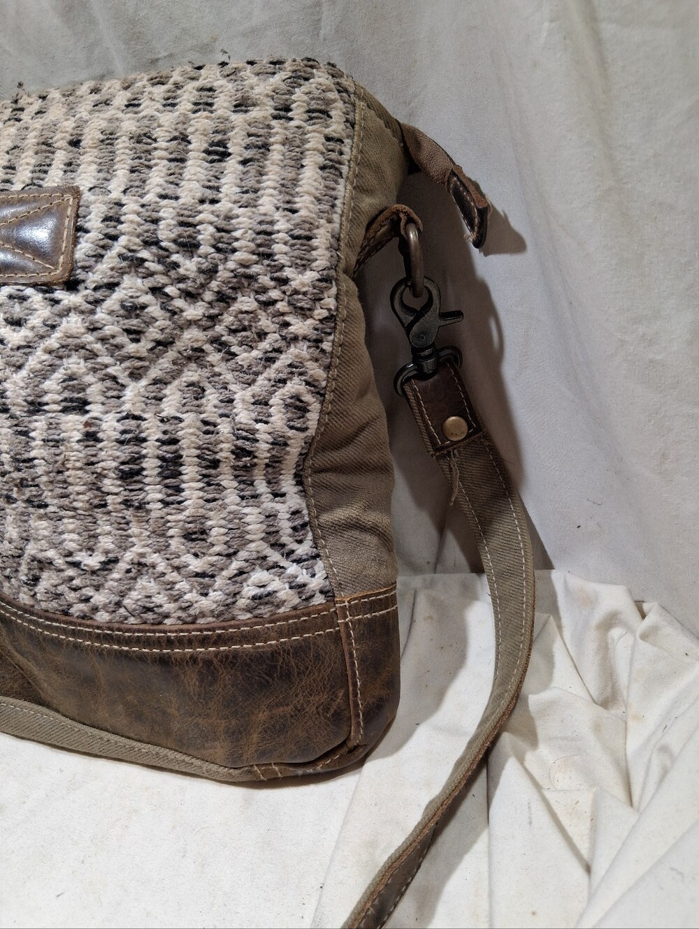 Myra Bag Croszbody - Picture 3 of 12
